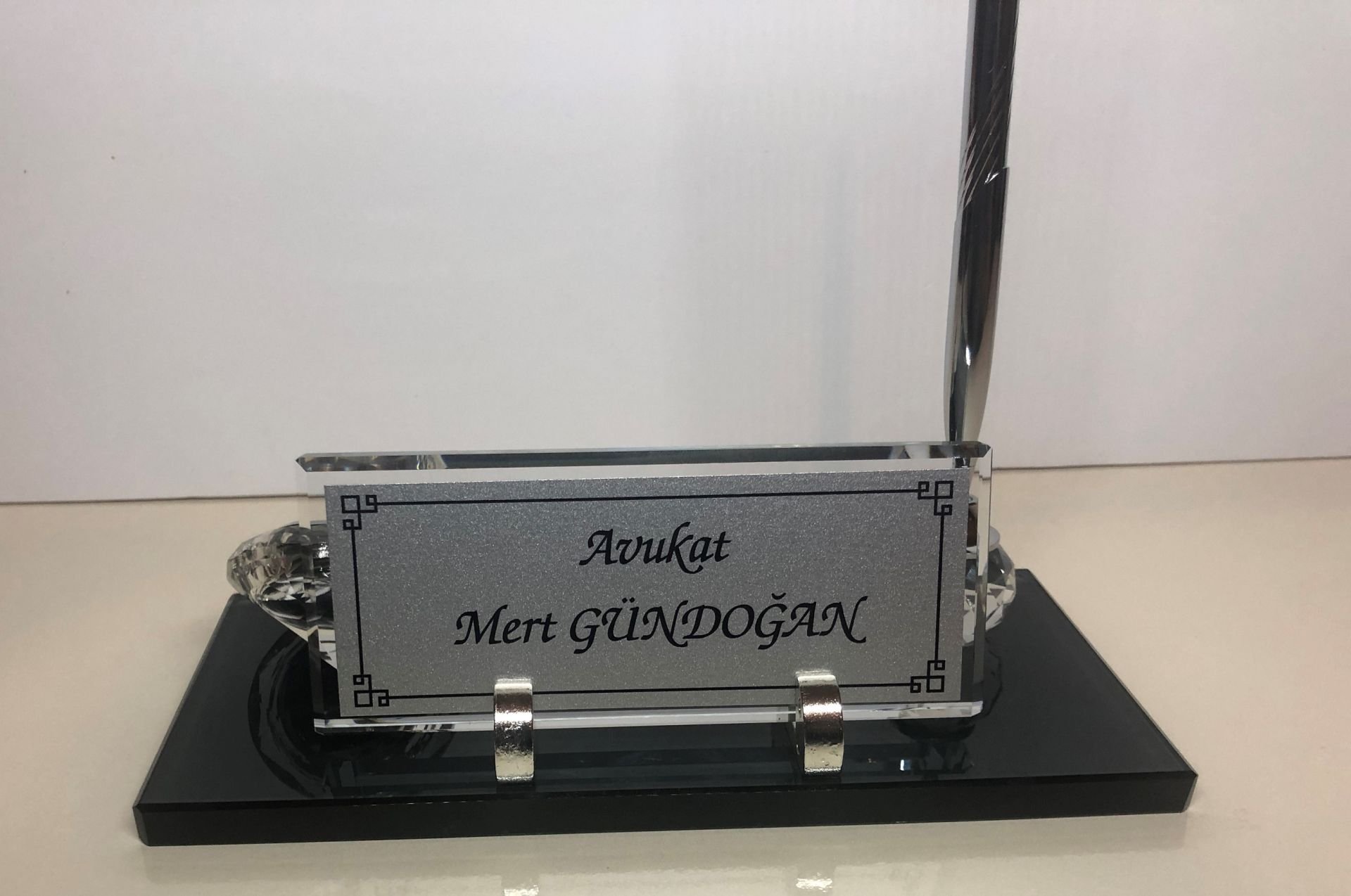 Cam Masalık Tek Kalem ve Saat