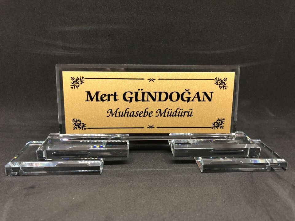 Hediyelik Masaüstü Cam Masa İsimliği Altın