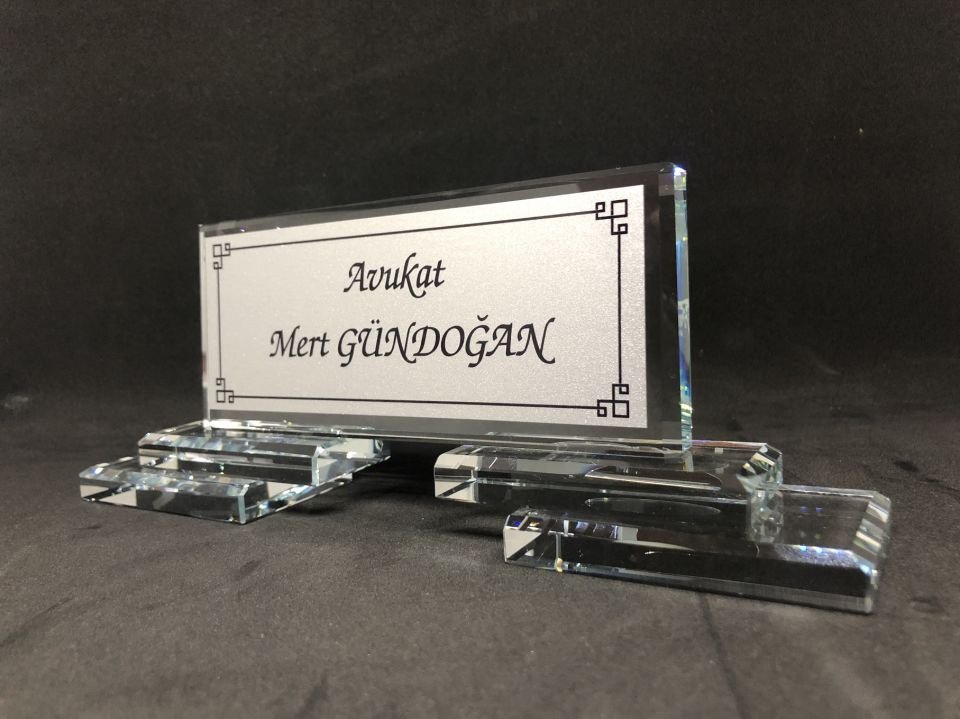 Hediyelik Masaüstü Cam Masa İsimliği Gümüş