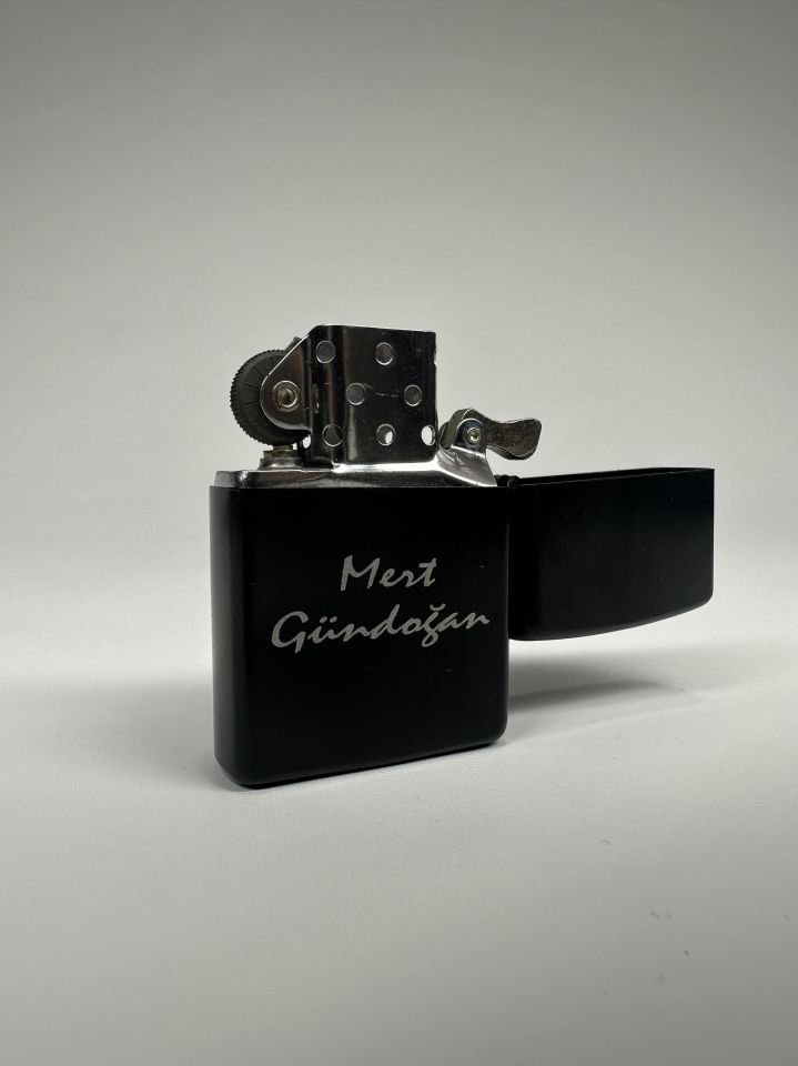 Zippo Çakmak Kişiselleştirilebilir
