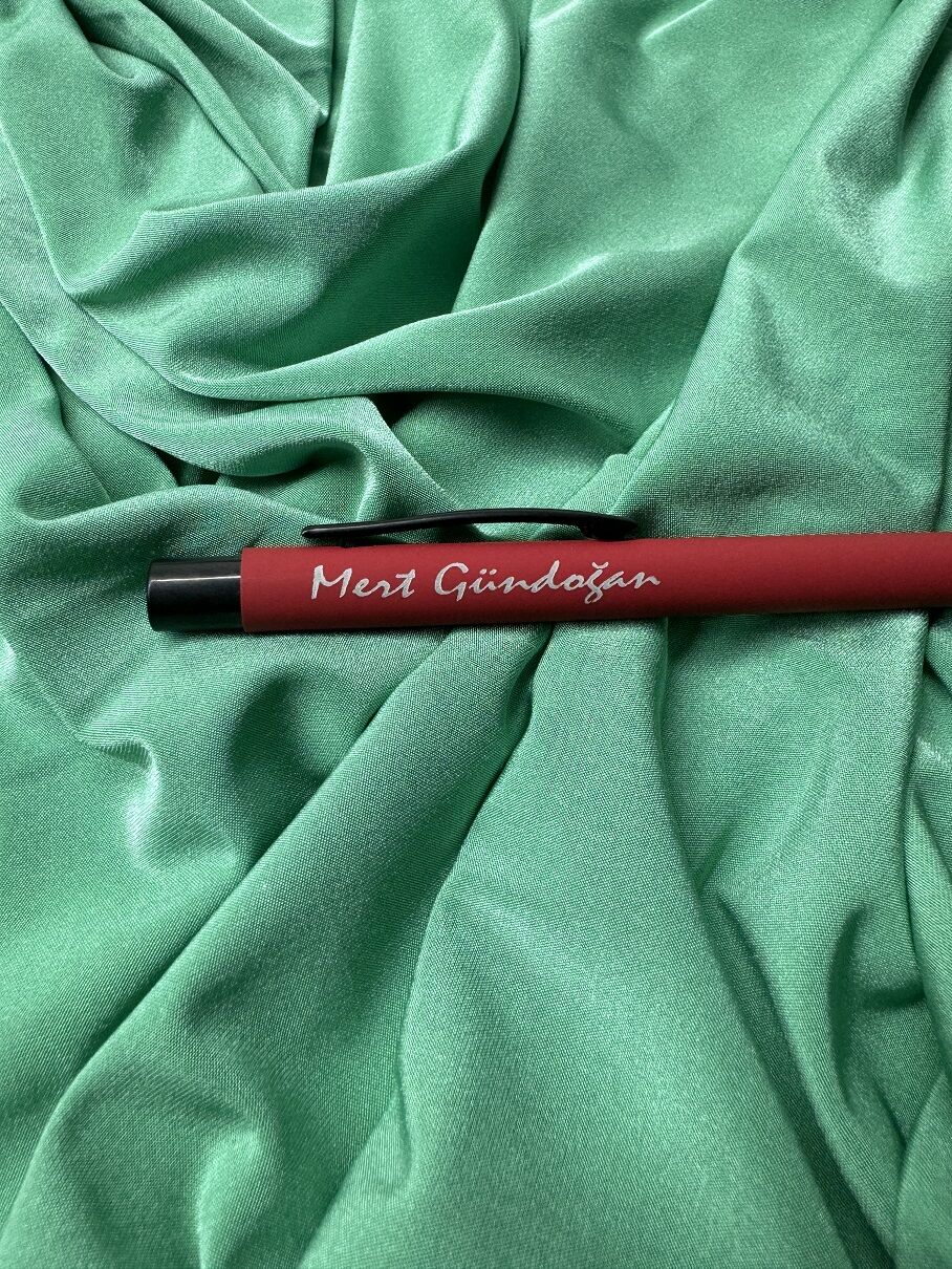 Kişiye Özel Metal Tükenmez Kalem Rubber Gövde Kalem kırmızı