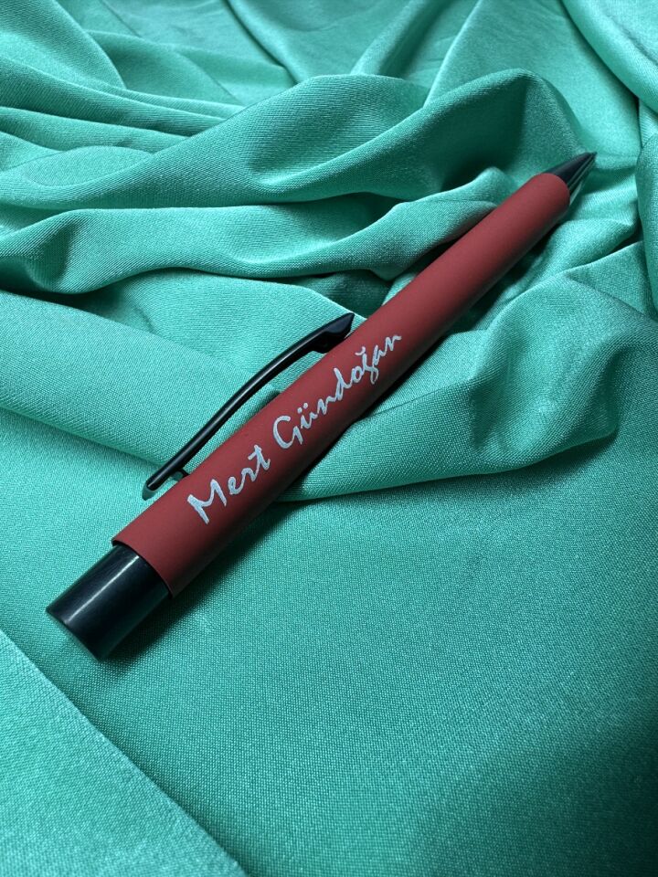 Kişiye Özel Metal Tükenmez Kalem Rubber Gövde Kalem kırmızı