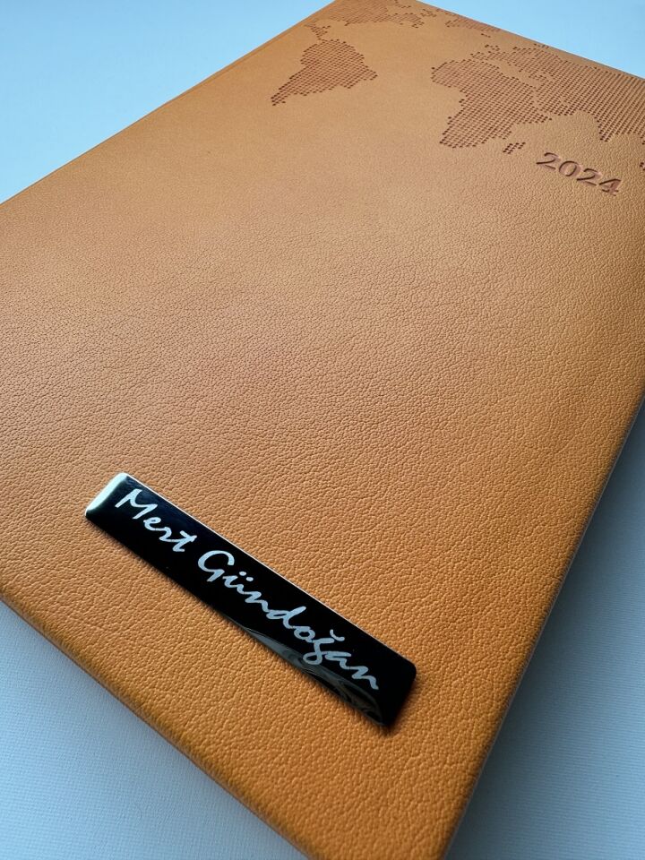 TERMO DERİ TARİHLİ HARİTALI İSME VEYA KİŞİYE ÖZEL AJANDA  1 turuncu