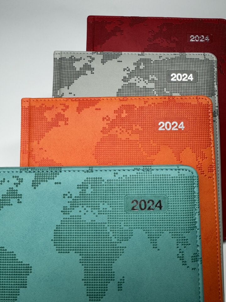 TERMO DERİ TARİHLİ HARİTALI 1. SINIF KALİTE İSME VEYA KİŞİYE ÖZEL AJANDA 2 kırmızı