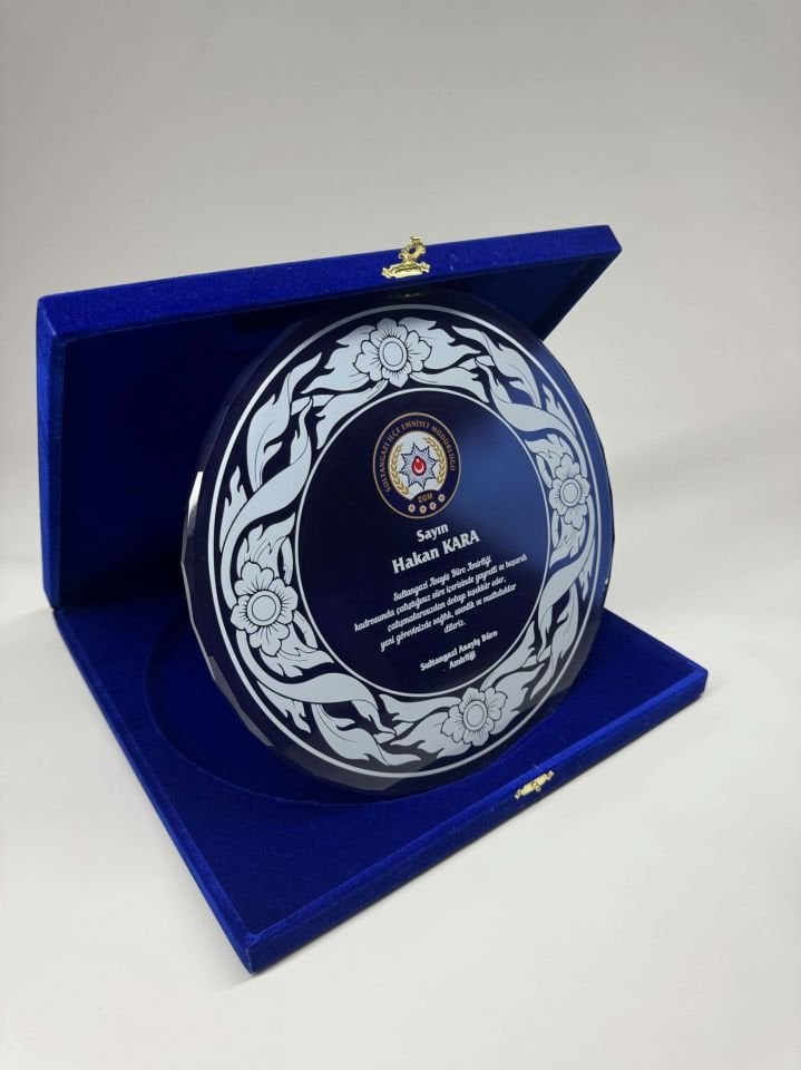 Cam Tabak Plaket Şilt 05