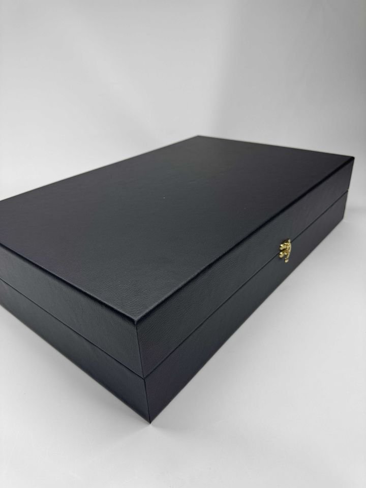 VIP Şeffaf Cam Masa İsimlik Ful Set Hediyelik Deri Kutu ve Kabartma Yazılı Altın