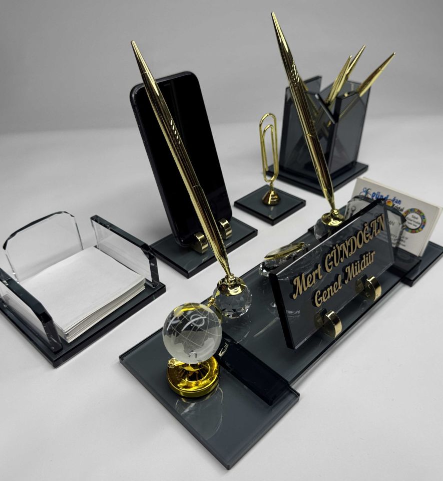 VIP Füme Cam Masa İsimlik Ful Set Hediyelik Deri Kutu ve Kabartma Yazılı