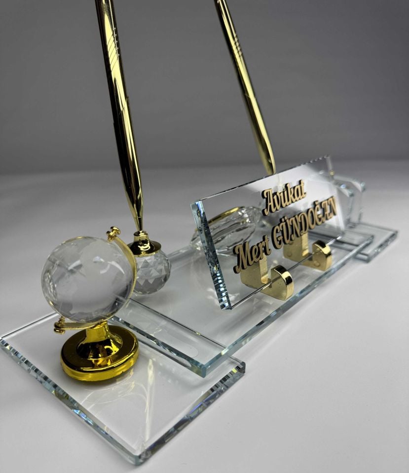 Şeffaf Cam İsimlik Çift Ayak Kalem Saat Dünya ve Kartvizit Figürlü Özel Hediyelik Altın