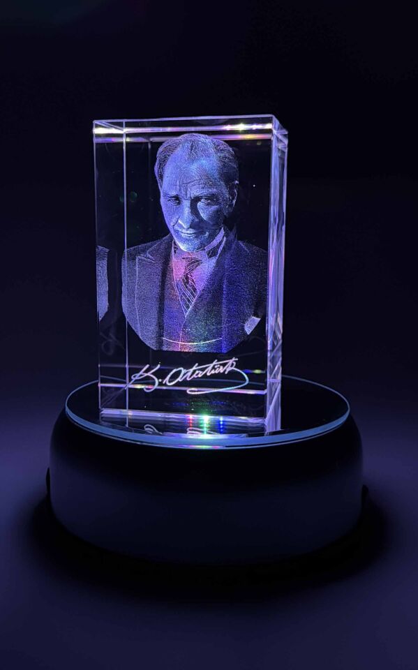 Atatürk 3d Silüet Küp Cam İçi Lazer Patlatma 2