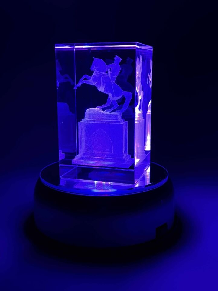 Atatürk 3d Silüet Küp Cam İçi Lazer Patlatma 1