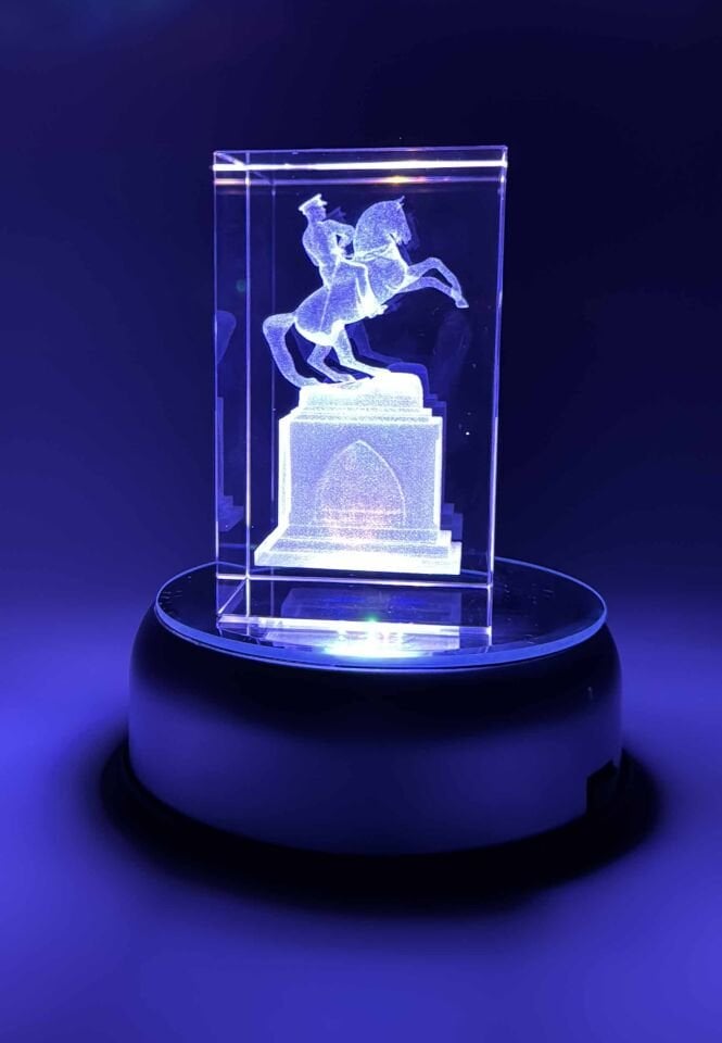 Atatürk 3d Silüet Küp Cam İçi Lazer Patlatma 1