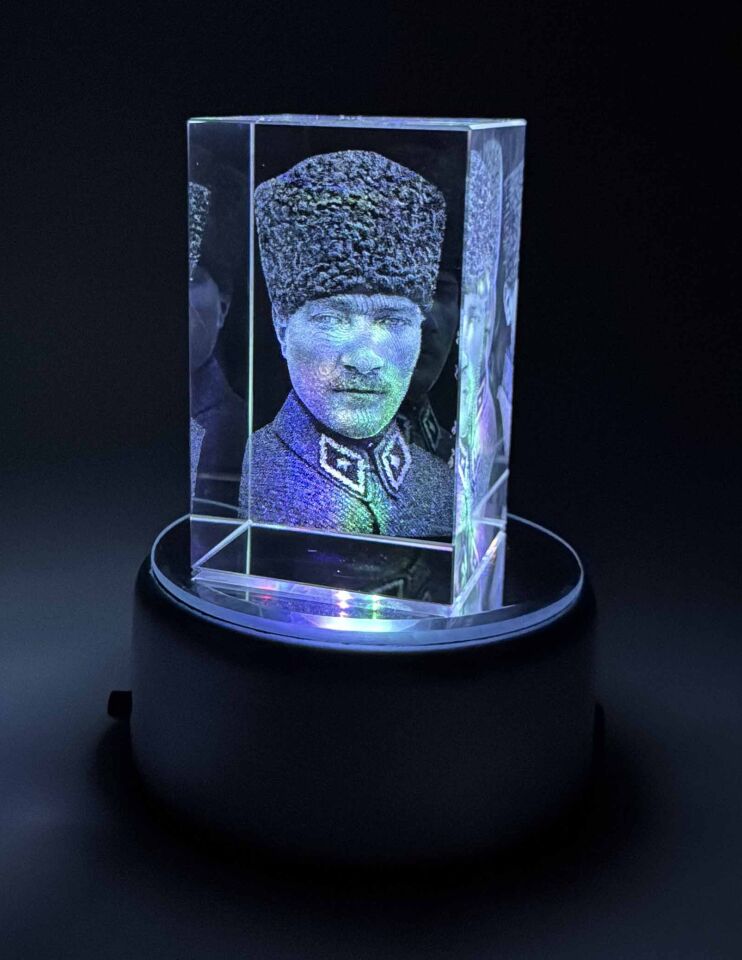 Atatürk 3d Silüet Küp Cam İçi Lazer Patlatma 3