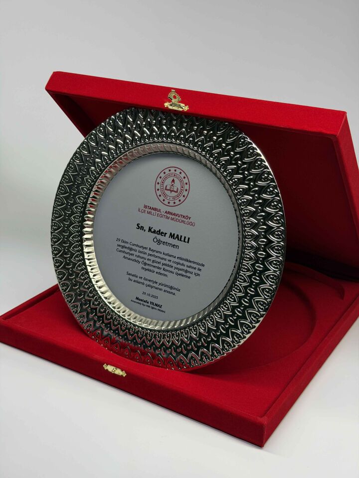 Kalpli Metal Tabak Plaket Şilt Gümüş 01