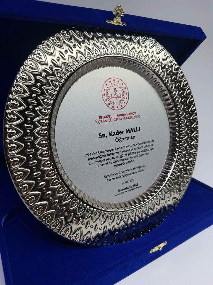 Kalpli Metal Tabak Plaket Şilt Gümüş 02