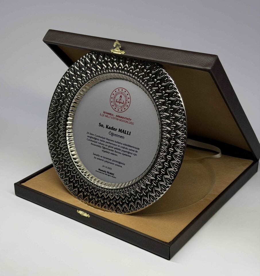 Kalpli Metal Tabak Plaket Şilt Gümüş 04