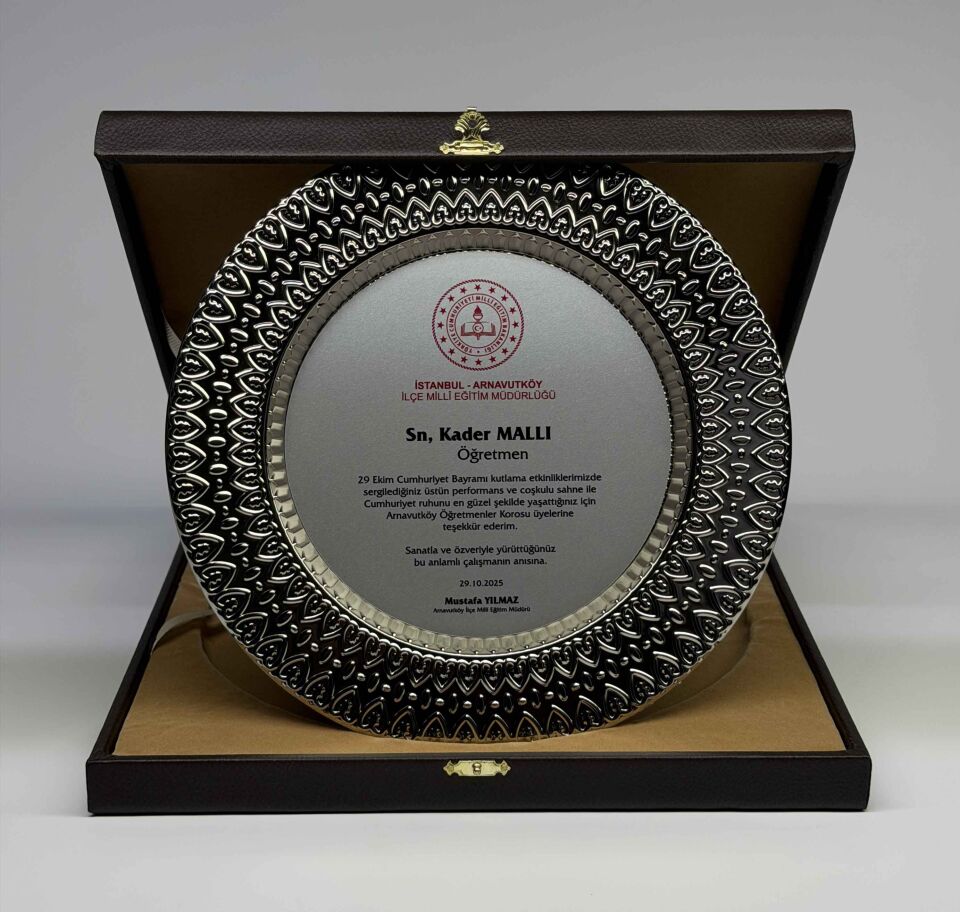Kalpli Metal Tabak Plaket Şilt Gümüş 04