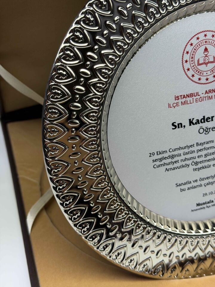Kalpli Metal Tabak Plaket Şilt Gümüş 04