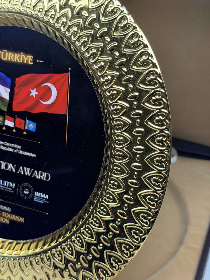 Kalpli Metal Tabak Plaket Şilt Altın 04